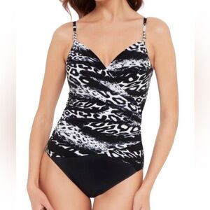 NEW MAGICSUIT LOUISE ONE-PIECE SWIMSUIT IN BLK/ WHITE